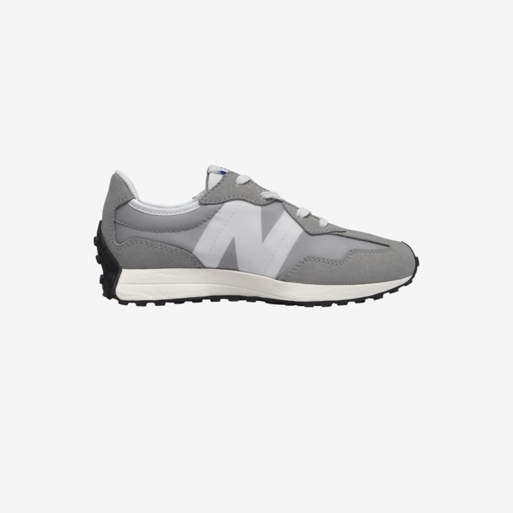 New Balance Suede/nylon construction is lightweight